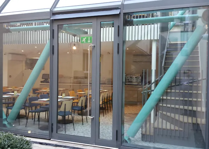 Grand Plaza Serviced Apartments London
